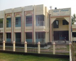নাচোল পৌর ভবন